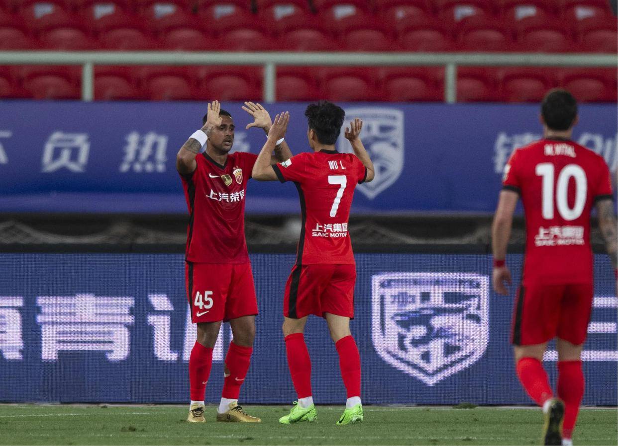 今夜巴塞罗那调整名单以备中超,复出首秀环节打磨,底气十足,资深球员宣示担当的简单介绍 今夜巴塞罗那调整名单以备中超,复出首秀环节打磨,底气十足,资深球员宣示担当的简单介绍