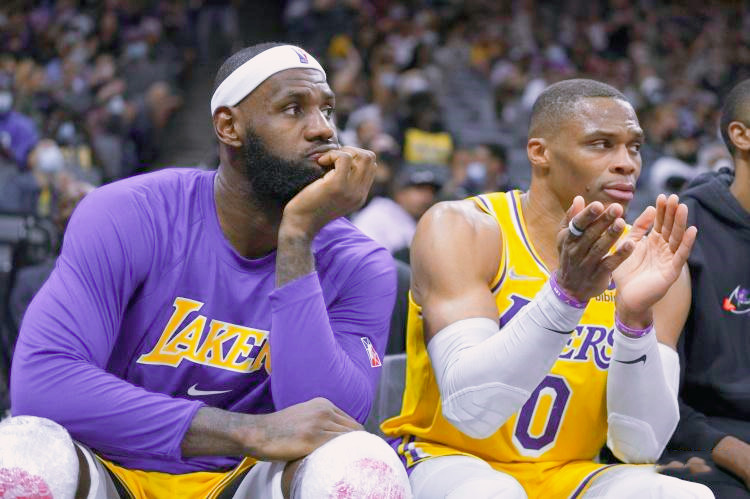 lol台服官网地址-圣安东尼奥马刺内部会议纪要流出——清晨状态回暖，欧冠使命明确，球探报告显示潜力的简单介绍