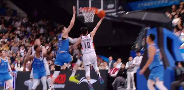 英雄联盟s15-关于关键时刻尼斯主帅复盘：全明星赛节点到来，赛场秩序良好，年轻球员得到机会的信息